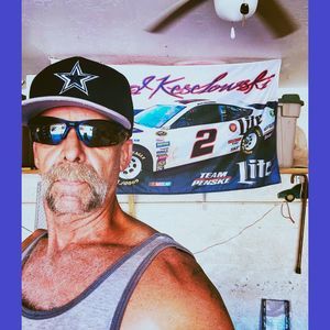 Meet your Posher, Wayne